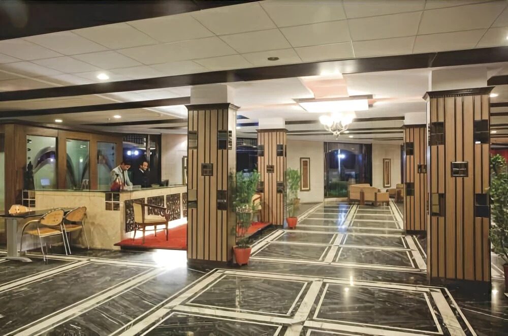 The River Crescent Resort