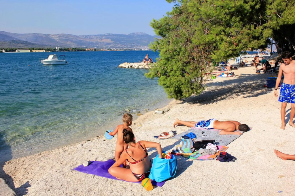 Apartments by the sea Arbanija, Ciovo - 18624