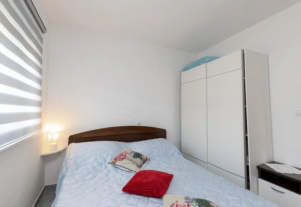 Seaview Apt Near Paklenica 4 Close To Sea