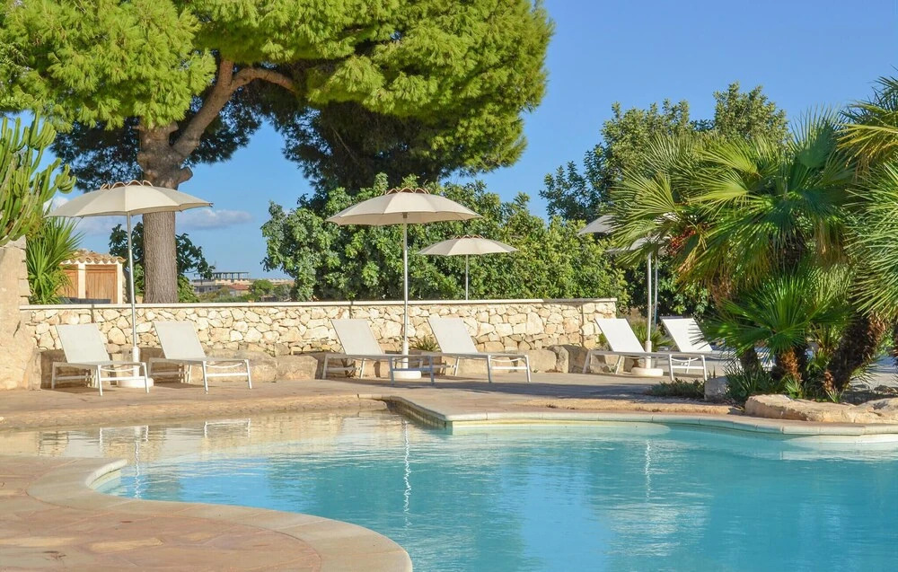 Nice Home in Modica With 2 Bedrooms, Wifi and Outdoor Swimming Pool