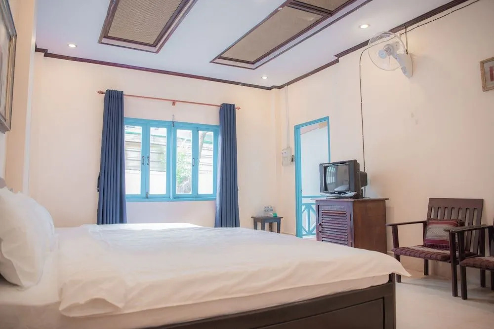 Khung Riverside Hotel