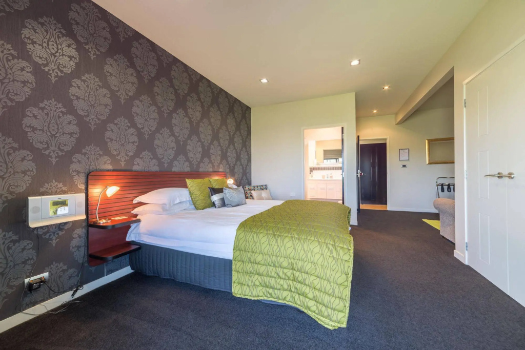 City Lights Boutique Lodge