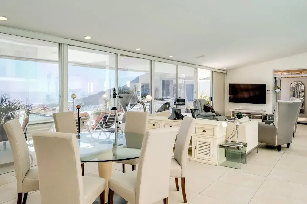3bed With Indoor Pool and Sea Views The Sanctuary