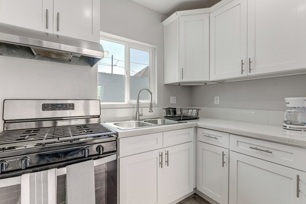 Near USC & Dtla! Extended Stay in West Adams