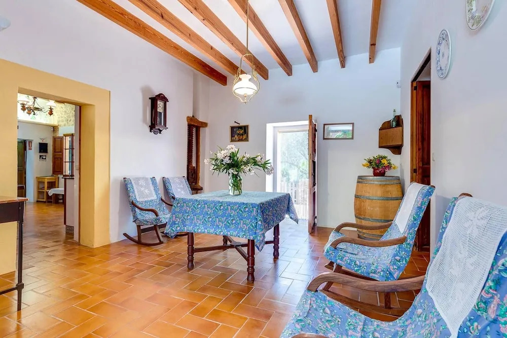 Villa With 4 Bedrooms in Illes Balears, With Private Pool, Enclosed Garden and Wifi Near the Beach