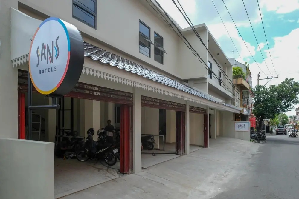 Sans Hotel Beskalan Malioboro