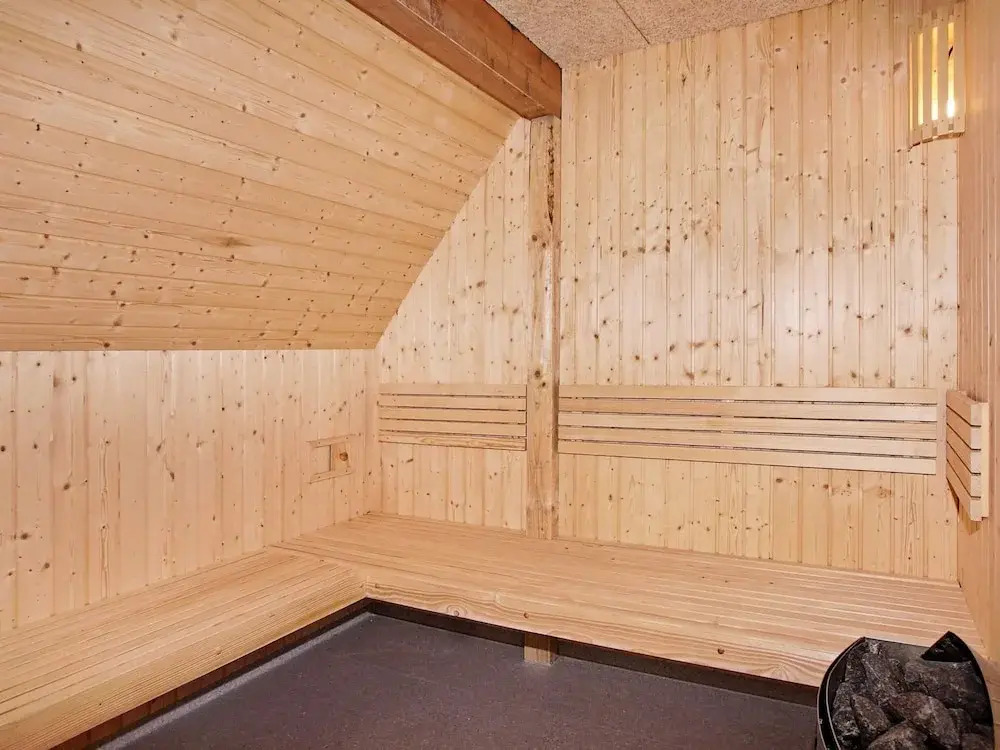 Attractive Holiday Home in Hemmet near Sea