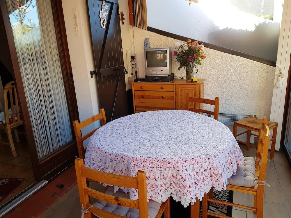 House With 2 Bedrooms in Leucate, With Enclosed Garden