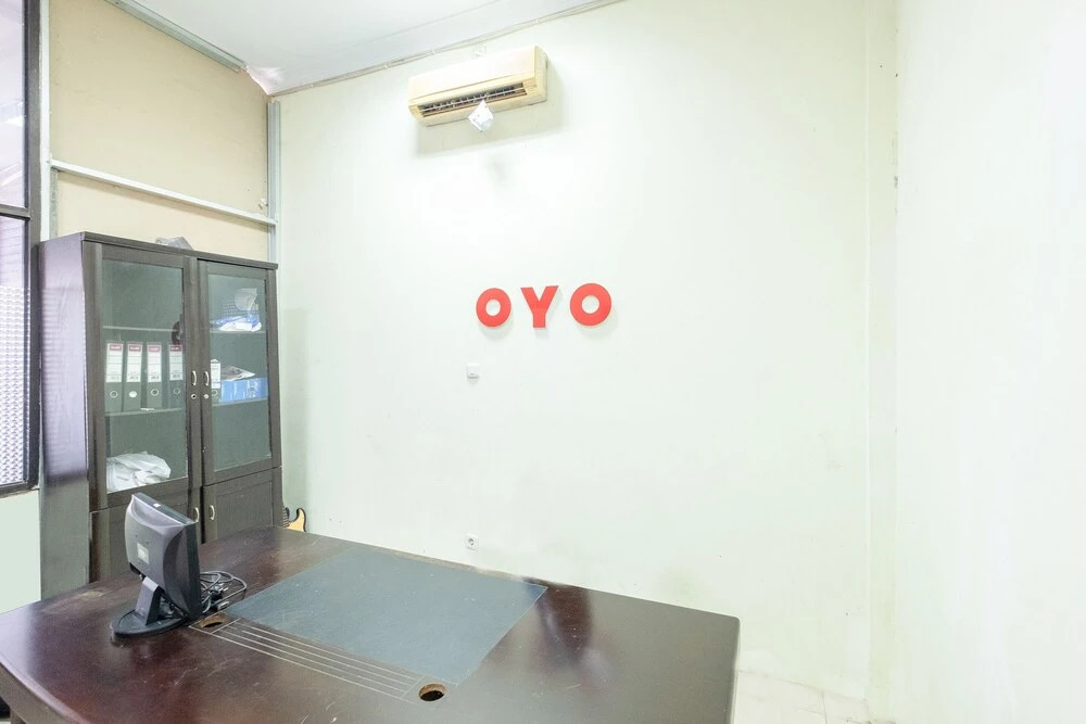 Zhafira Guest House by OYO Rooms