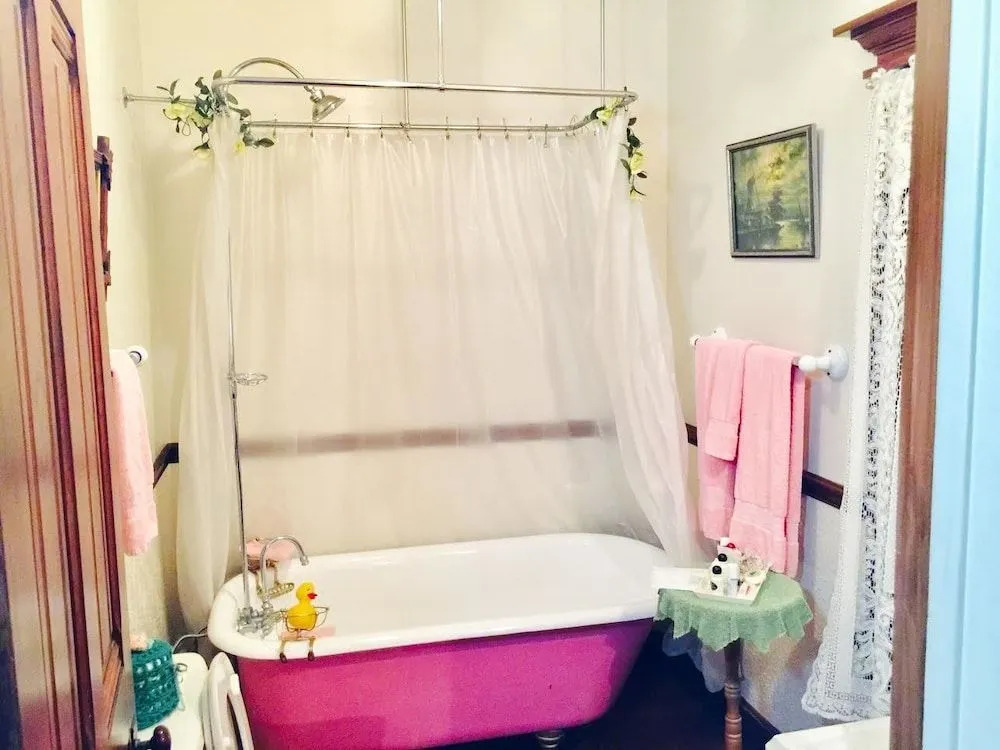 The Victorian Gold Bed and Breakfast