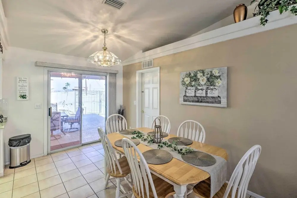 2 Mi to Lake Havasu: Peaceful Home w/ Pool & Views