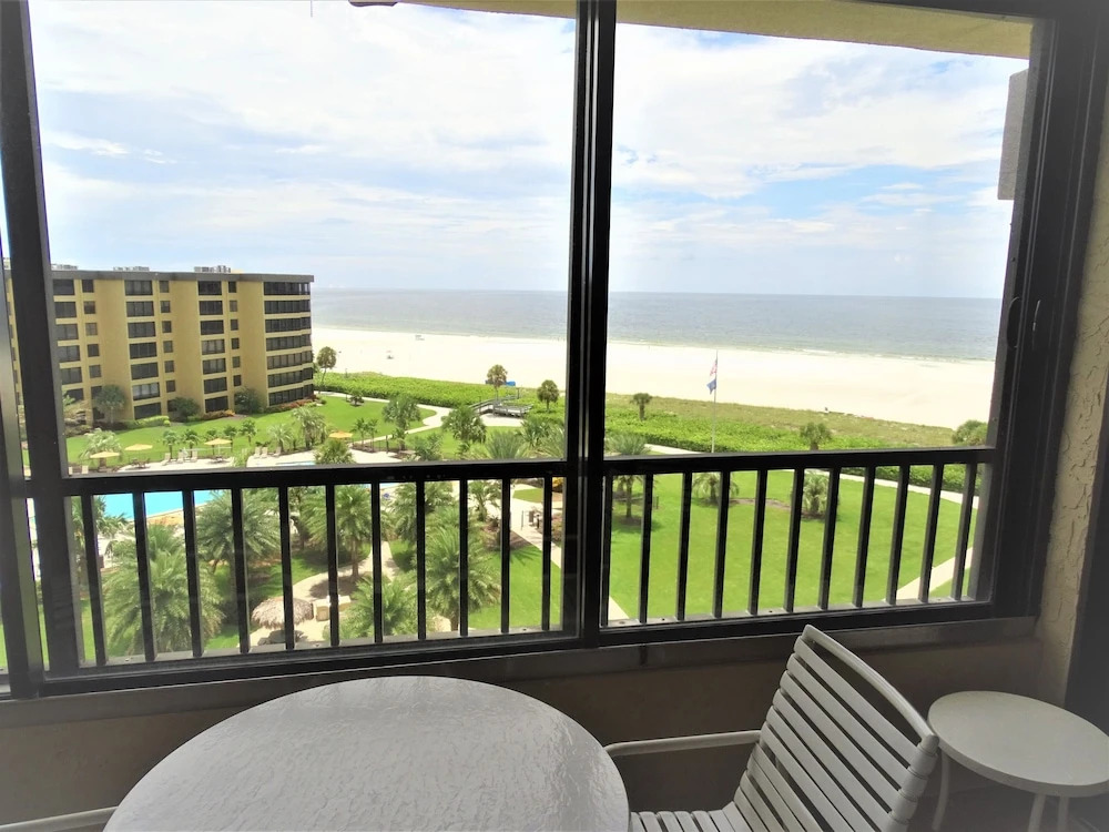 Gulf And Bay Club- E705 Awesome Views! 2 Bedroom Condo