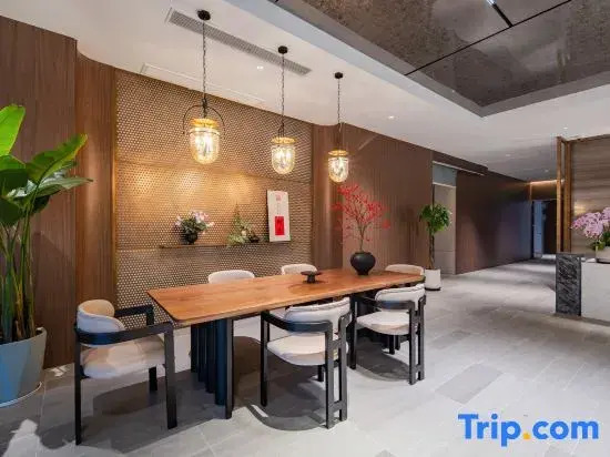 Yangzhou Slender West Lake Garden Hotel
