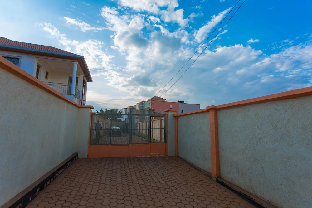Twinview Apartments