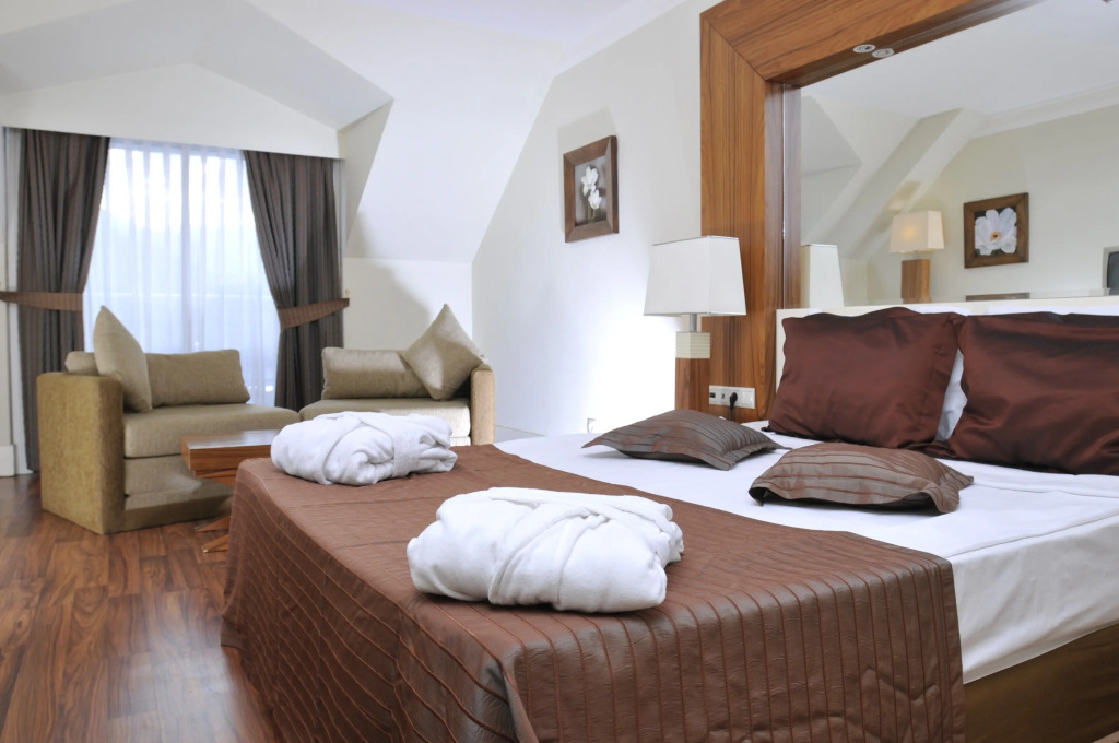 Курорт Meder Resort Hotel