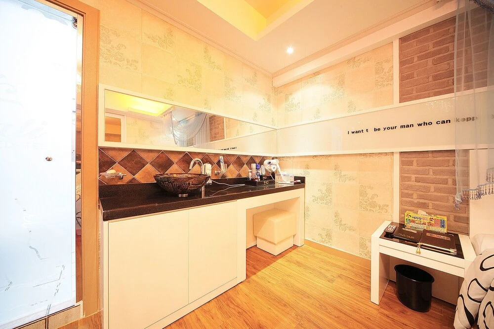 Gwangju Hanam Amare Hotel