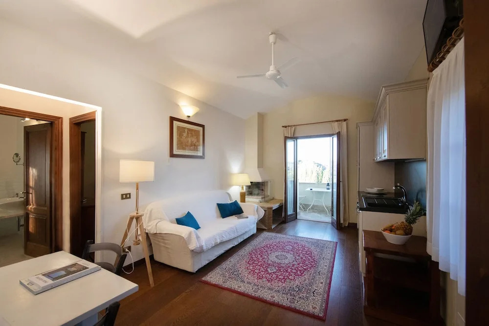 Tenuta Decimo - Il Borgo Di Mariano