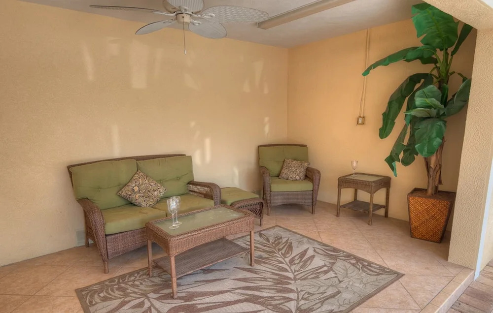 Avenue E By The Sea Apartment 4