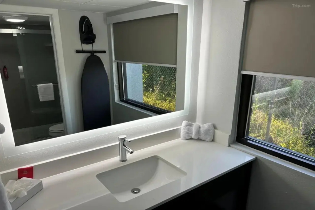 SureStay Studio by Best Western Rowland I95