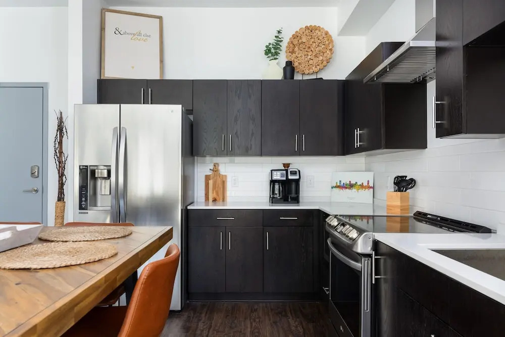 Illume Resort-style Community Gourmet Kitchen 1 Bedroom Condo