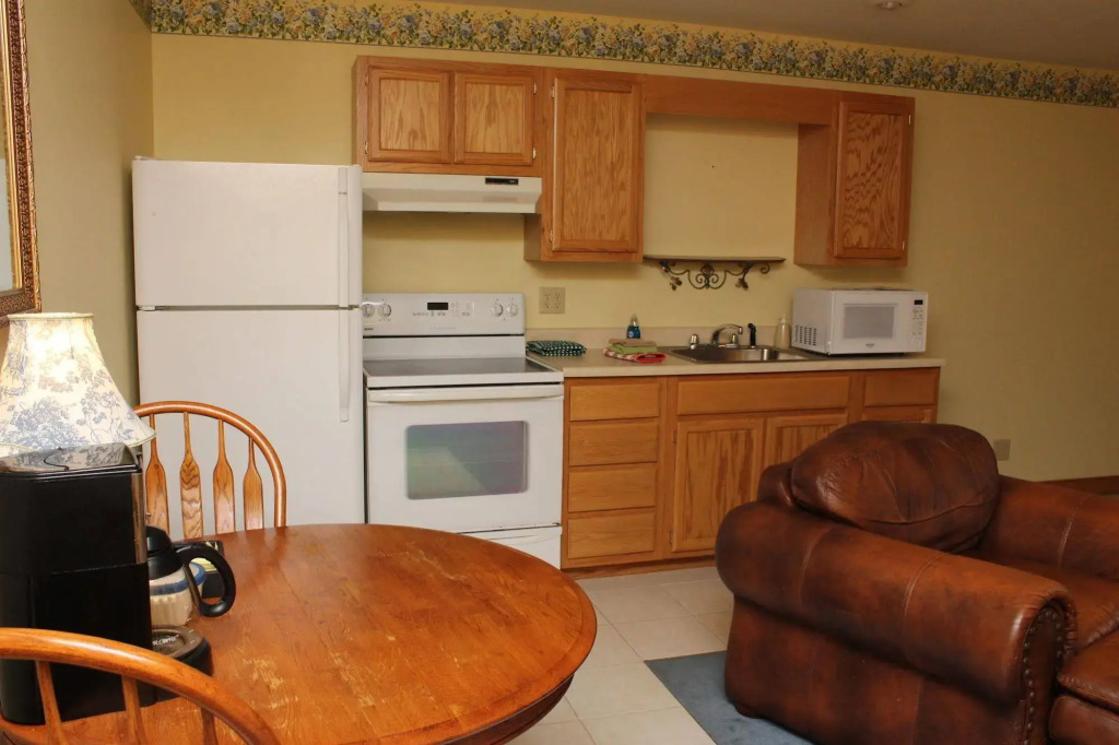 Blue Spruce Motel