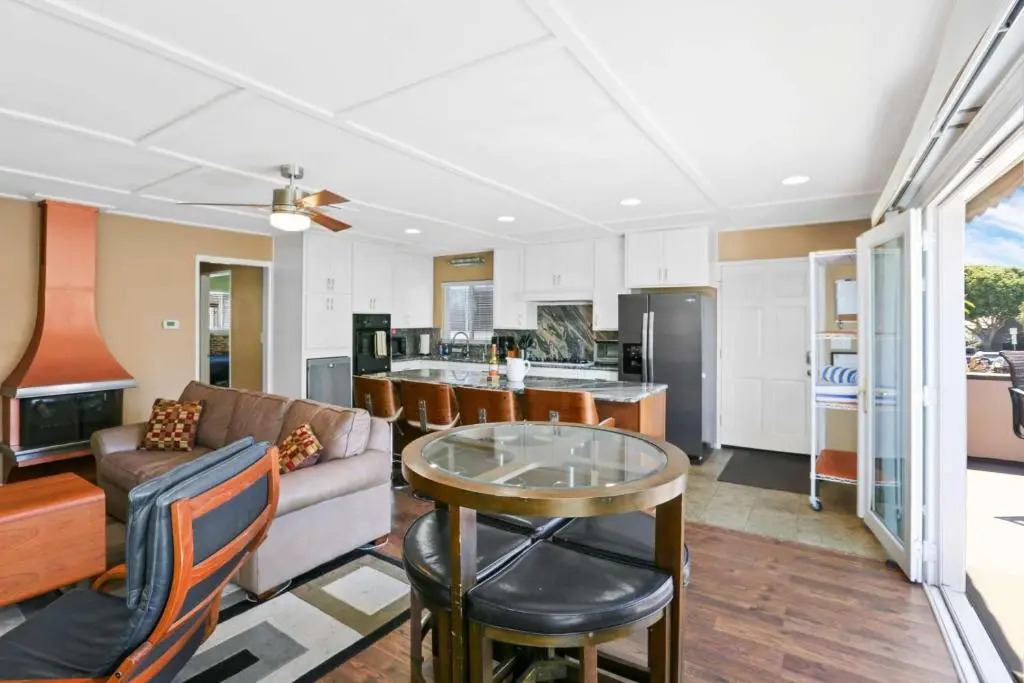 128 Agate, B