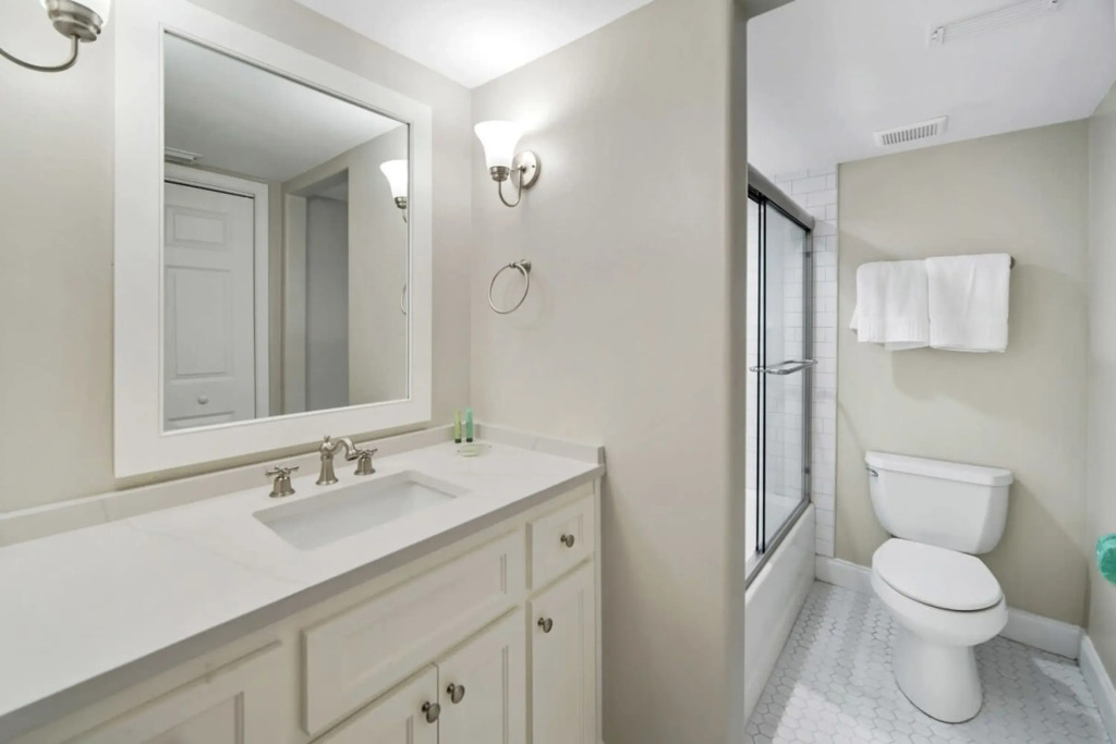 Quiet PCB Condo at The Cay  Porch  Free Parking, Panama City Beach