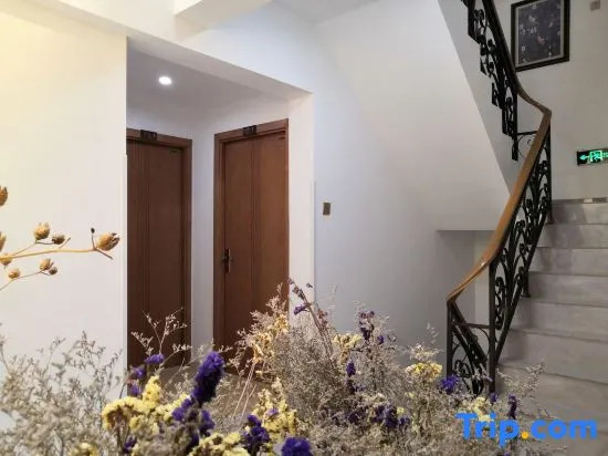 Dali Guibird Seaview Villa