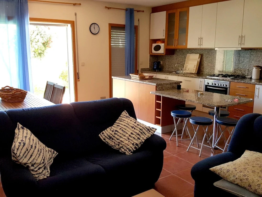 Apartment with 2 Bedrooms in Esposende, with Wonderful Mountain View, Pool Access, Enclosed Garden - 300 M From the Beach