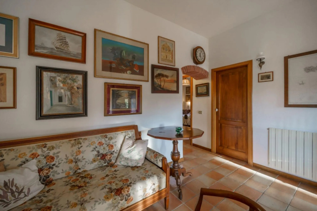 Casetta Rossa 500 meters from the beach of Lido di Capoliveri surrounded by greenery-LA CASETTA ROSSA