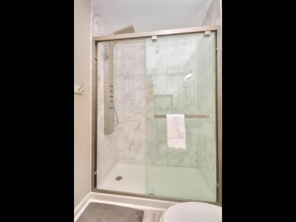 Southern Shore Villa 108-Finz Up