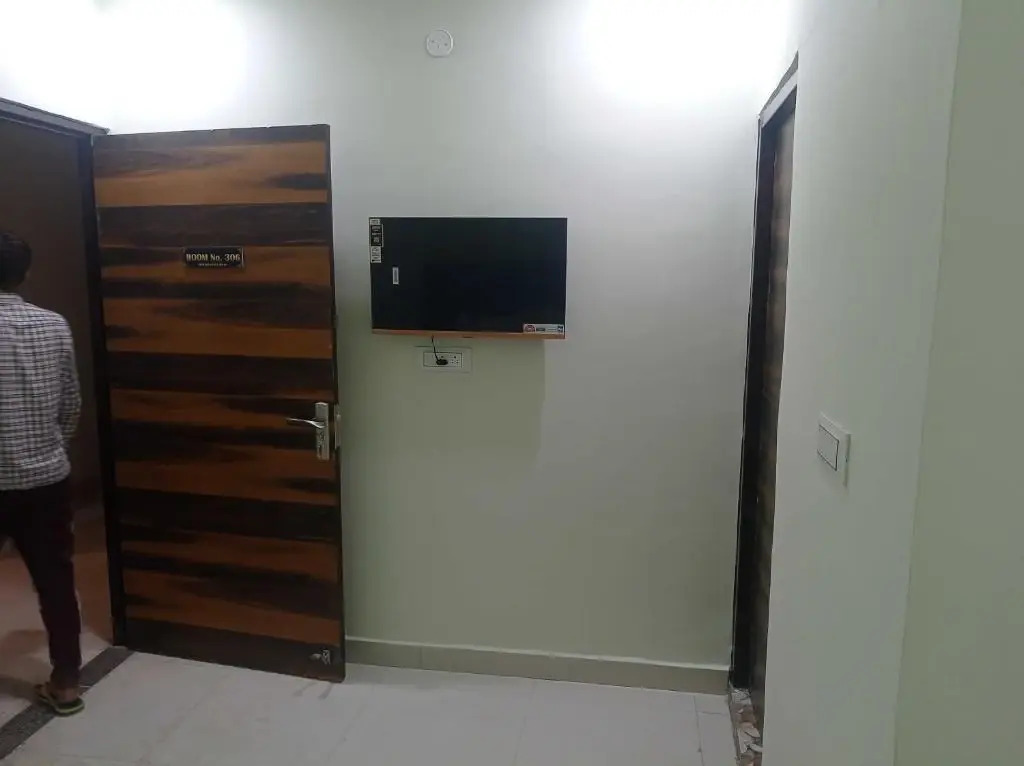 Oyo 93305 Shaurya Guest House