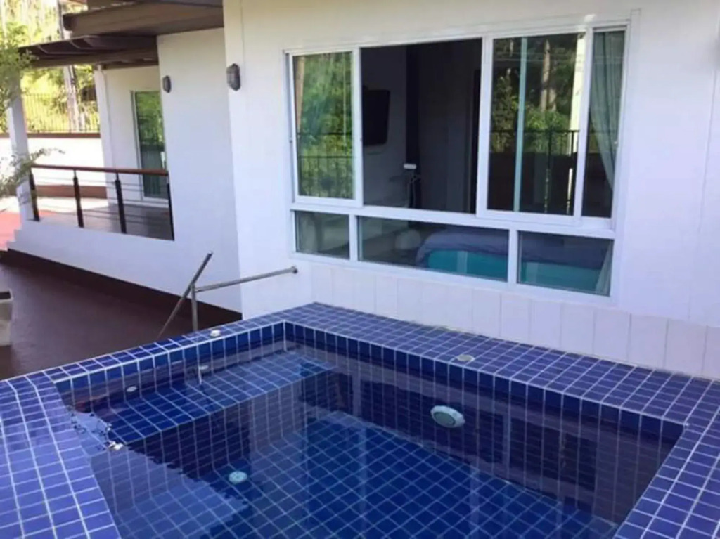 Baan Narwee Villa