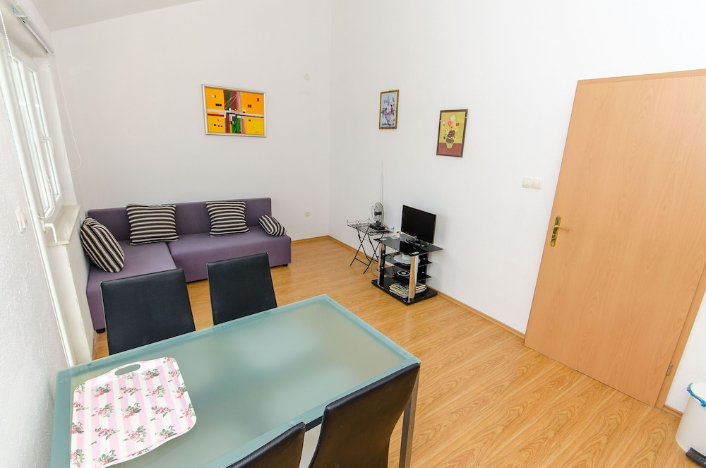 Apartments Ana