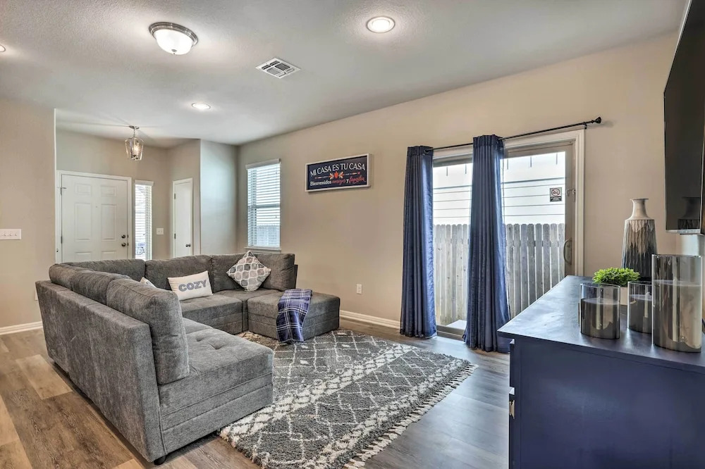Family Home w/ Fenced Yard in Austin Suburbs!