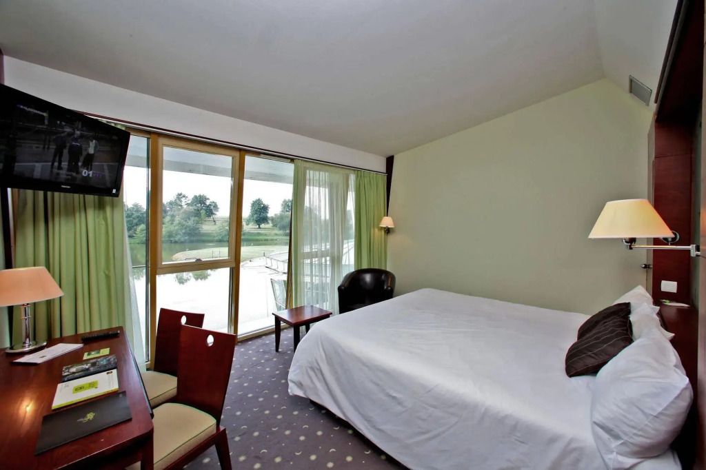 Logis des Lacs dHalco