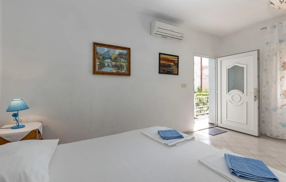 Amazing Apartment in Crikvenica With Wifi