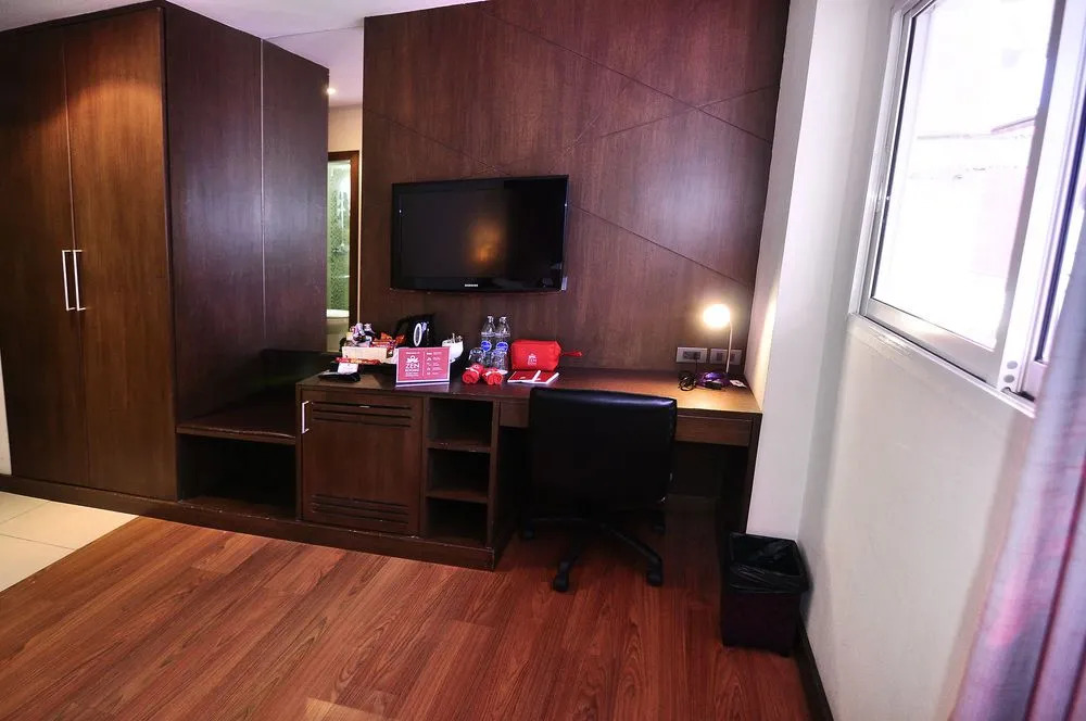 ZEN Rooms Sukhumvit Soi 10