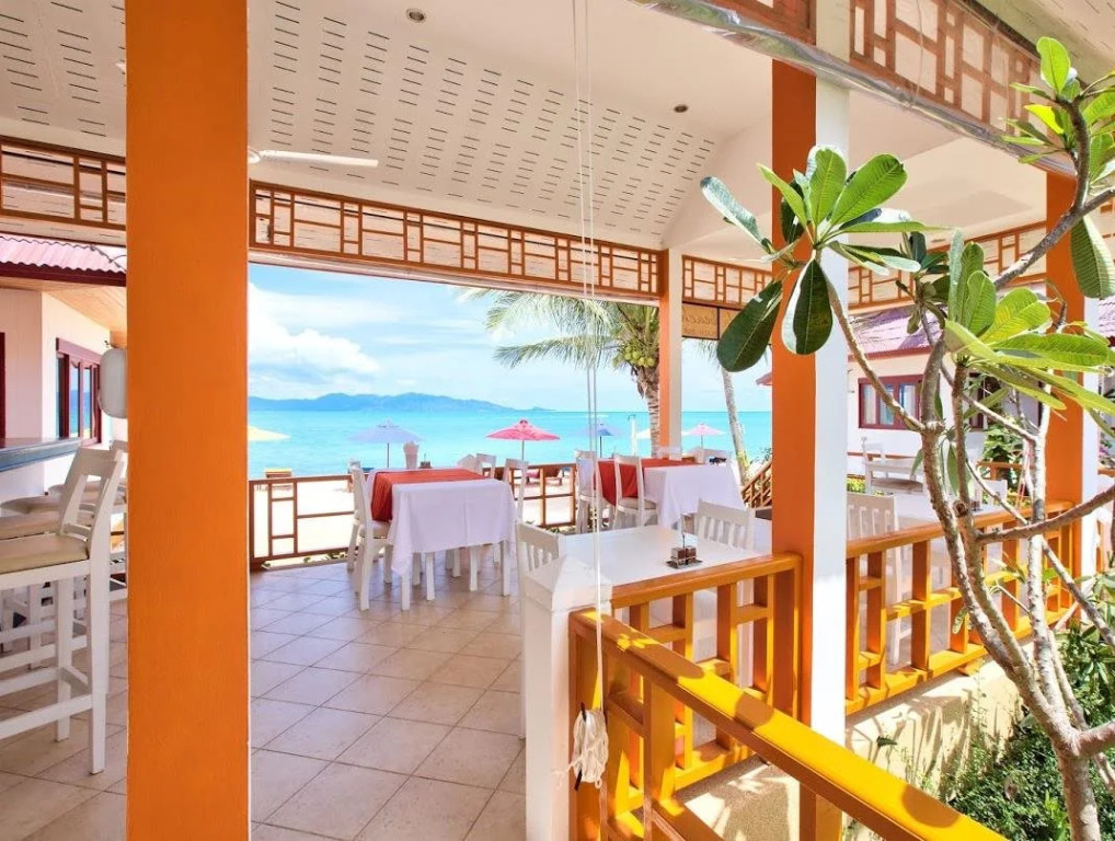 The Cosy Maenam Beach Resort