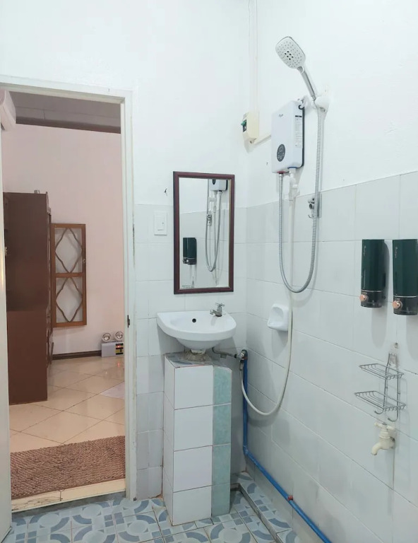 Ohlala Hostel