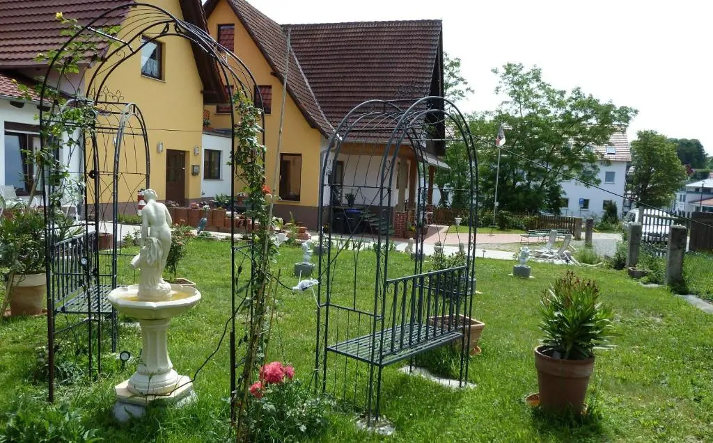 An der Uferpromenade