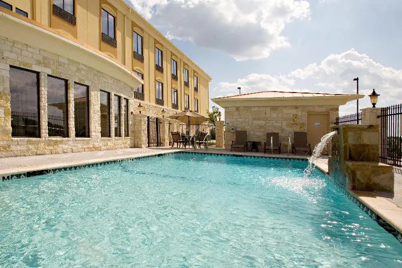 Holiday Inn Express Beeville