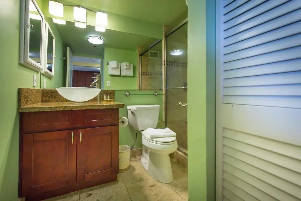 Ilikai 542 - Studio Condo