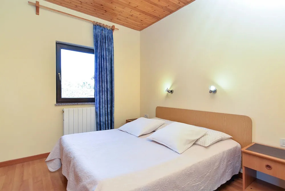 Apartments Pam 379