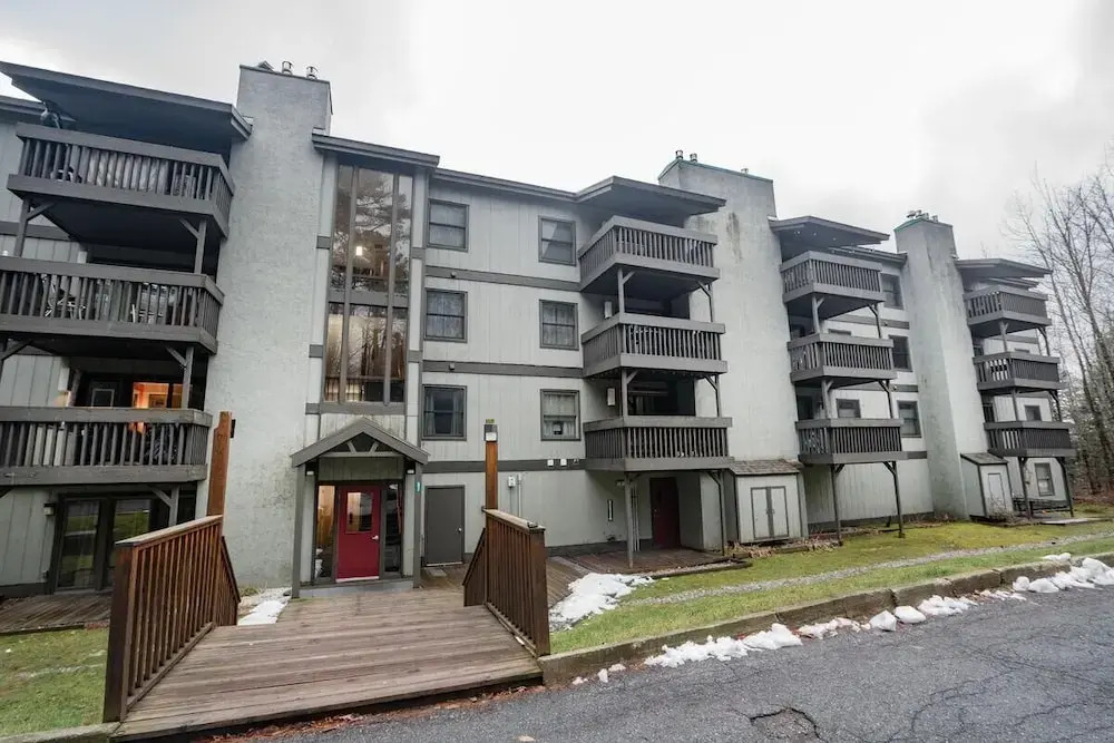 Gateway Condo A25