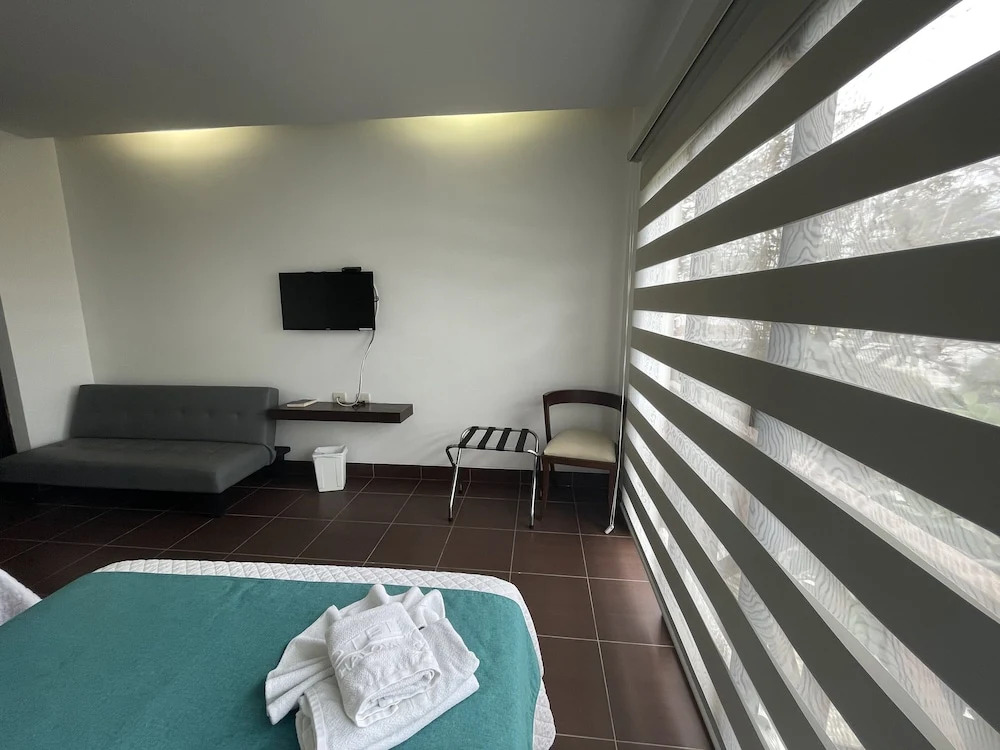 Hosteria Punta Blanca