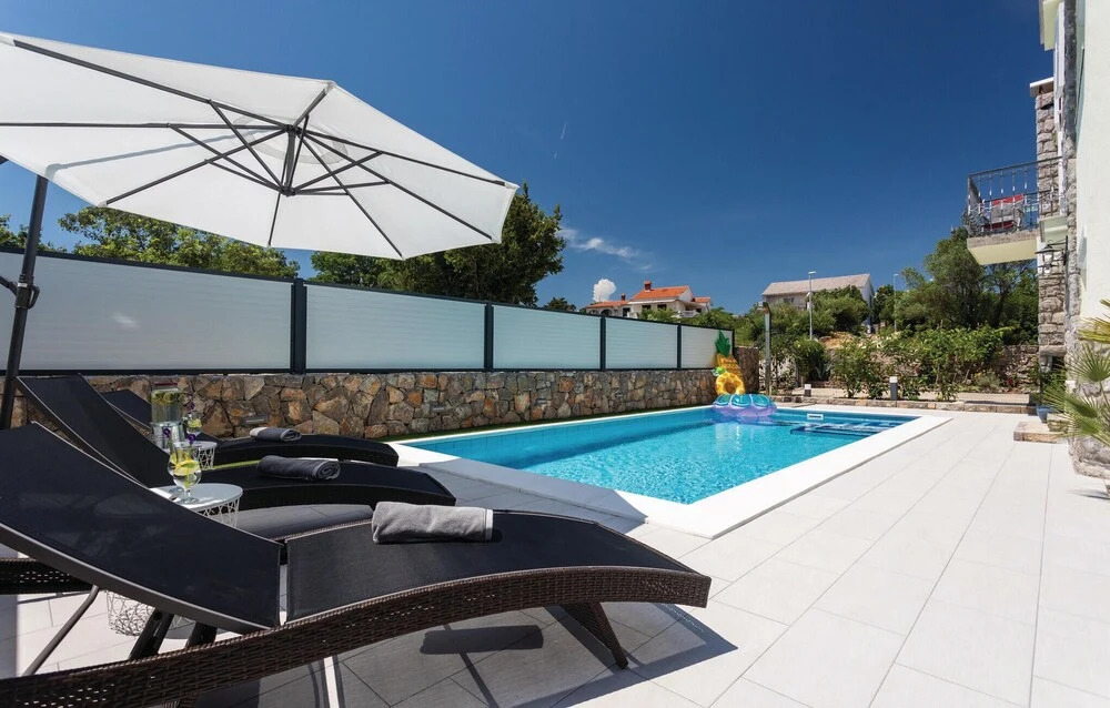 Luxurious Home In Kornic