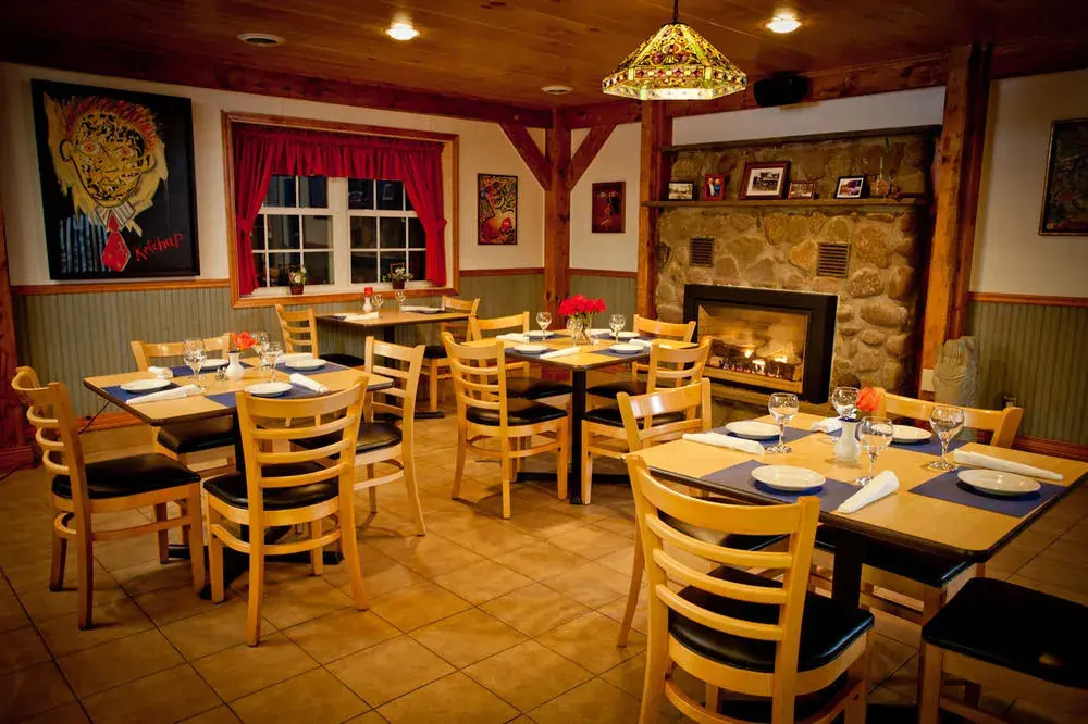 Blue Hill Lodge