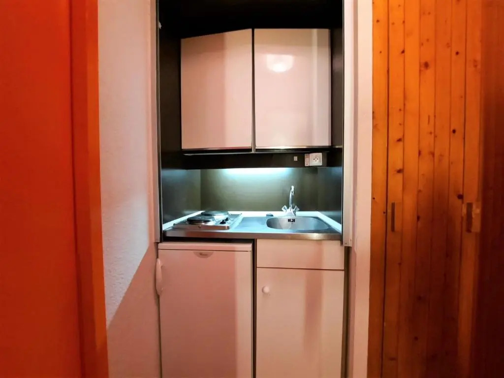 Appartement Les Menuires, 1 pièce, 2 personnes - FR-1-452-216