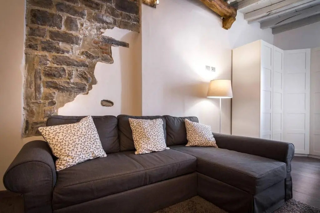 ALTIDO Elegant Apt for 4 at the Como's heart